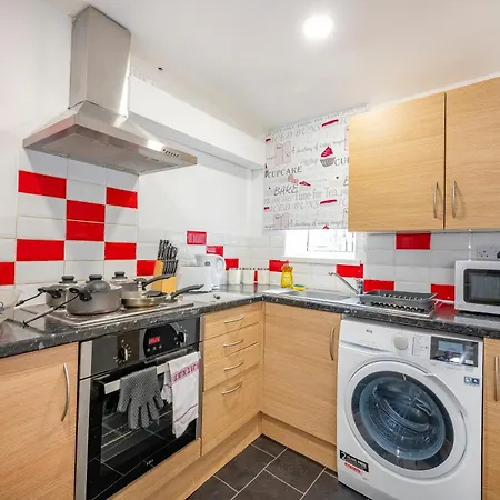 2aa Spacious & Innovative * Leeds (West Yorkshire)