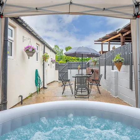 2aa Spacious & Innovative 리즈