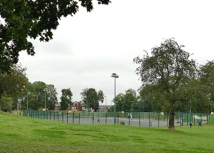 2aa Spacious & Innovative Leeds (West Yorkshire)